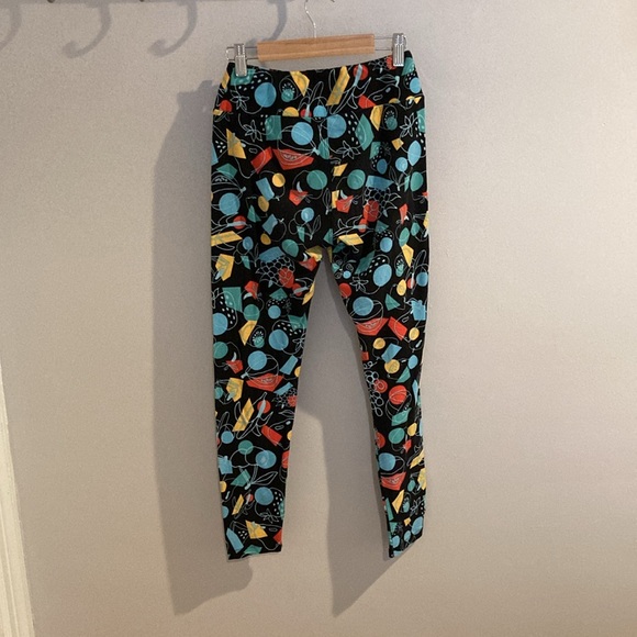 2/$15 🖤🍓 LuLaRoe leggings 🖤🍓 OS - Picture 4 of 6